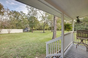 Peaceful Montgomery Vacation Rental w/ Porch!