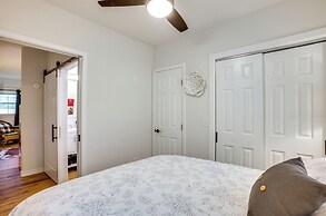 Cozy Montgomery Cottage w/ Porch, Near Lake Conroe