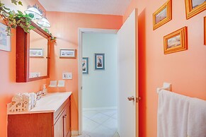 Sebastian Home w/ Screened Lanai: 8 Mi to Beach!