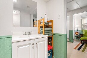 Amberjack 2 Bedroom Home by RedAwning