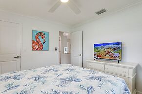 Pet-friendly Cape Coral Gem w/ Pool, 3 Mi to Beach