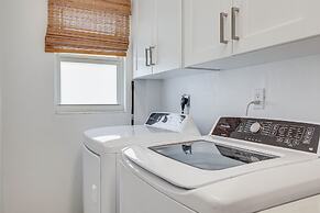 Pet-friendly Cape Coral Gem w/ Pool, 3 Mi to Beach