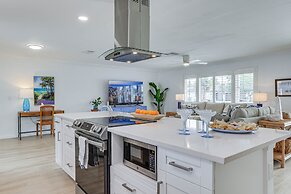 Pet-friendly Cape Coral Gem w/ Pool, 3 Mi to Beach