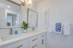 Pet-friendly Cape Coral Gem w/ Pool, 3 Mi to Beach