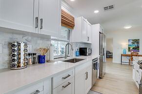 Pet-friendly Cape Coral Gem w/ Pool, 3 Mi to Beach