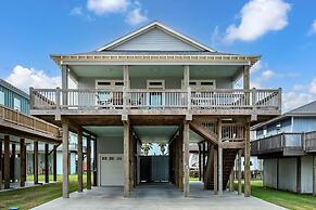 Gulf Shores Retreat 3 Bedroom Home by RedAwning