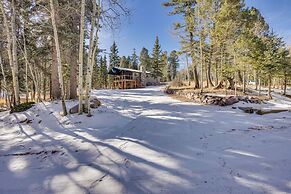 Pet-friendly Florissant Cabin w/ Fire Pit!