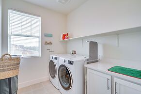 Newly Built Tracy Home w/ Backyard + Pool Access!