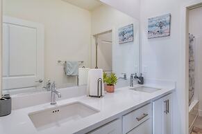 Newly Built Tracy Home w/ Backyard + Pool Access!