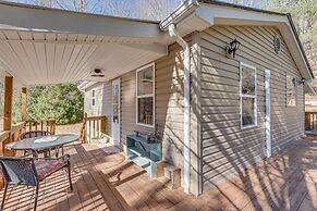 Lovely Smoky Mountain Cottage w/ Deck + Views!