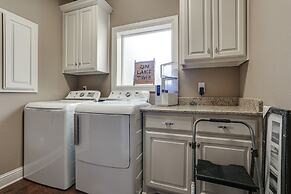 Pottsboro Group Getaway: Close to Lake Texoma!