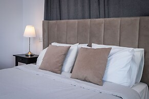 Palm Beach Sea View Apartment