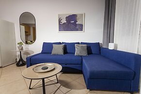 Palm Beach Sea View Apartment