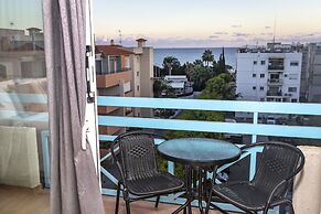 Palm Beach Sea View Apartment