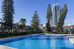 Palm Beach Sea View Apartment