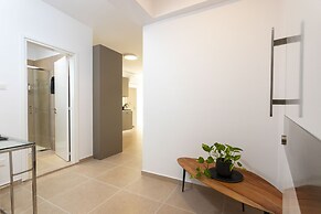 Kanika Seabreeze Apartment