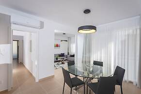 Kanika Seabreeze Apartment