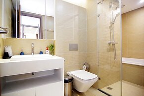 Luna's House Luxury Apartment at Vinhomes Metropolis