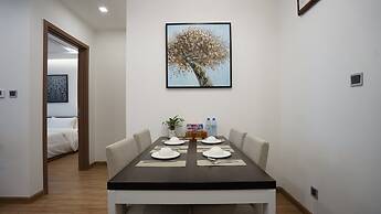 Luna's House Luxury Apartment at Vinhomes Metropolis