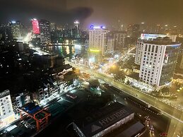 Luna's House Luxury Apartment at Vinhomes Metropolis