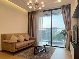 Luna's House Luxury Apartment at Vinhomes Metropolis