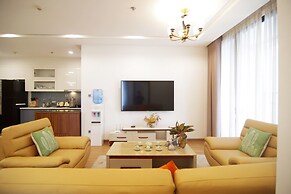 Luna's House Luxury Apartment at Vinhomes Metropolis