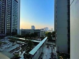 Luna's House Luxury Apartment at Vinhomes Metropolis