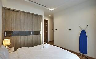 Luna's House Luxury Apartment at Vinhomes Metropolis