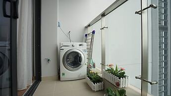 Luna's House Luxury Apartment at Vinhomes Metropolis