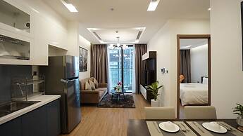 Luna's House Luxury Apartment at Vinhomes Metropolis