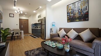 Luna's House Luxury Apartment at Vinhomes Metropolis