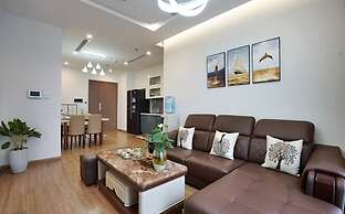 Luna's House Luxury Apartment at Vinhomes Metropolis