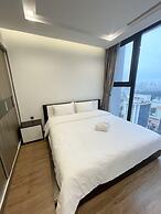 Luna's House Luxury Apartment at Vinhomes Metropolis