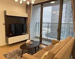 Luna's House Luxury Apartment at Vinhomes Metropolis