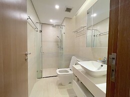 Luna's House Luxury Apartment at Vinhomes Metropolis