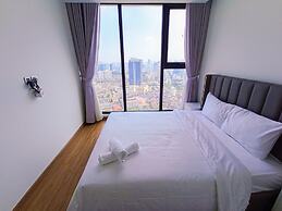 Luna's House Luxury Apartment at Vinhomes Metropolis