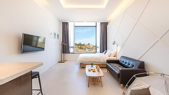 Gangneung Dangdangi Dog Pension Blue