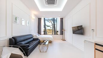 Gangneung Dangdangi Dog Pension Blue