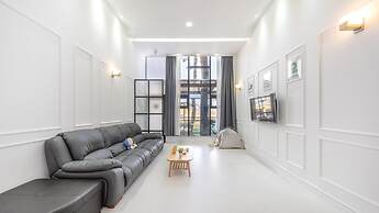 Gangneung Dangdangi Dog Pension Blue