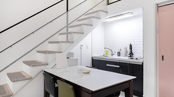 Gangneung Dangdangi Dog Pension Blue