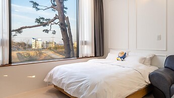 Gangneung Dangdangi Dog Pension Blue