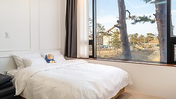 Gangneung Dangdangi Dog Pension Blue