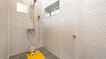 Gangneung Dangdangi Dog Pension Blue