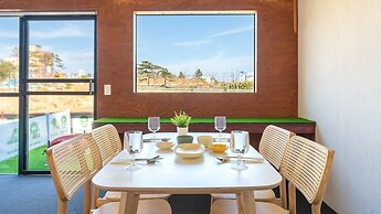 Gangneung Dangdangi Dog Pension Blue