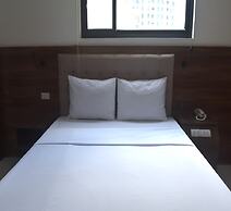 Thanh Hang Hotel near Emerald My Dinh