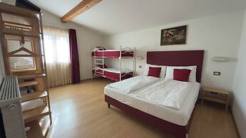 Casteluce Hotel Funivie