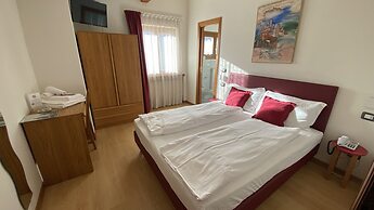 Casteluce Hotel Funivie