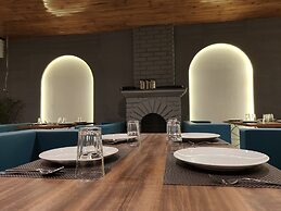 Mount Polaris Suites & Spa