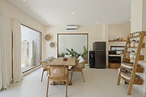 Roselle Villa by Betterplace