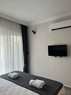 MONİ HOMES